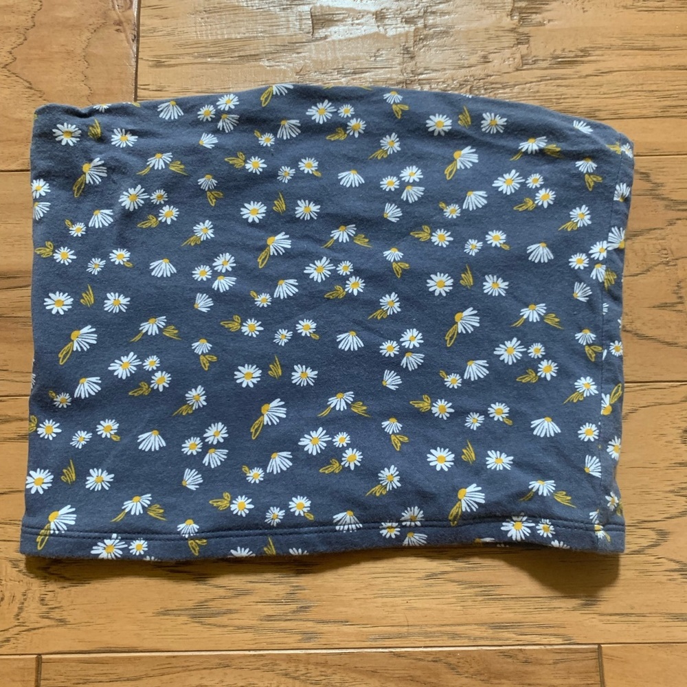 Target flower tube top